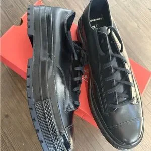 BRAND NEW WITH BOX BLACK LEATHER CONVERSE